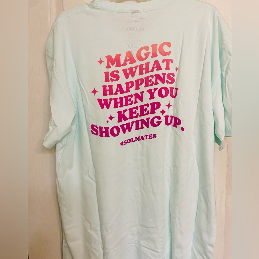 ONE SOL Magic Is What Happens When You Keep Showing Up Gym T-shirt Sz. XL-XXL - Picture 1 of 2